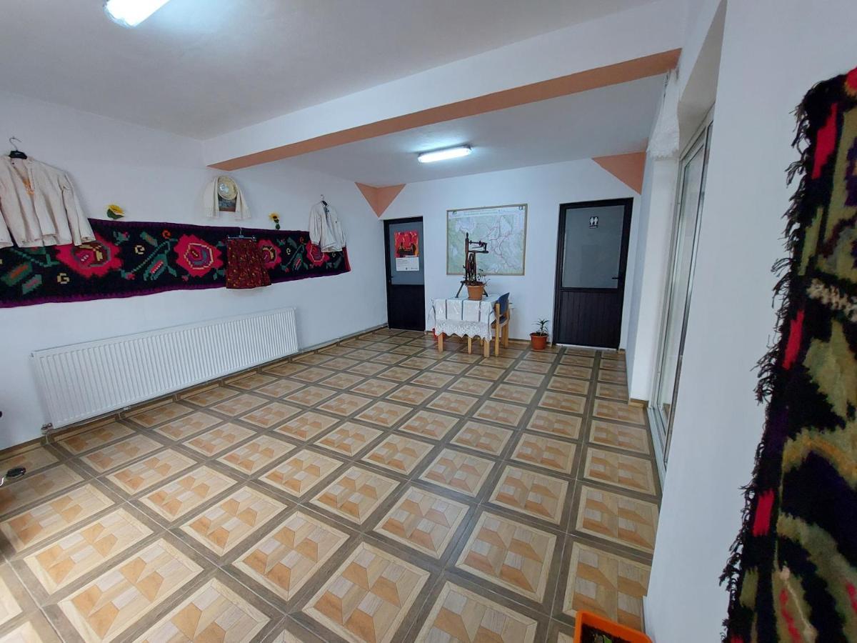 Pensiune Agroturistica "Casa Teodora" Budeşti Екстериор снимка