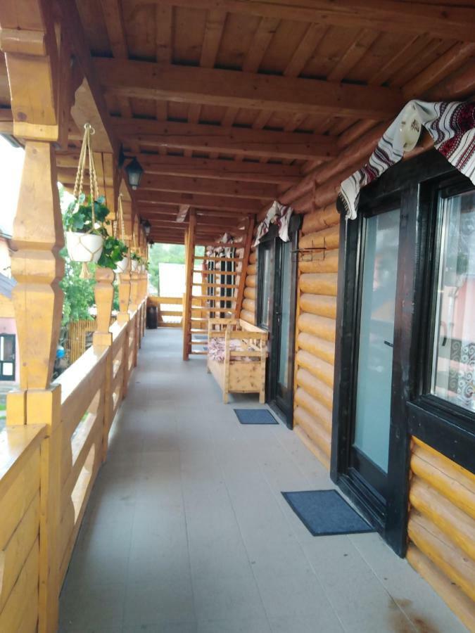 Pensiune Agroturistica "Casa Teodora" Budeşti Екстериор снимка